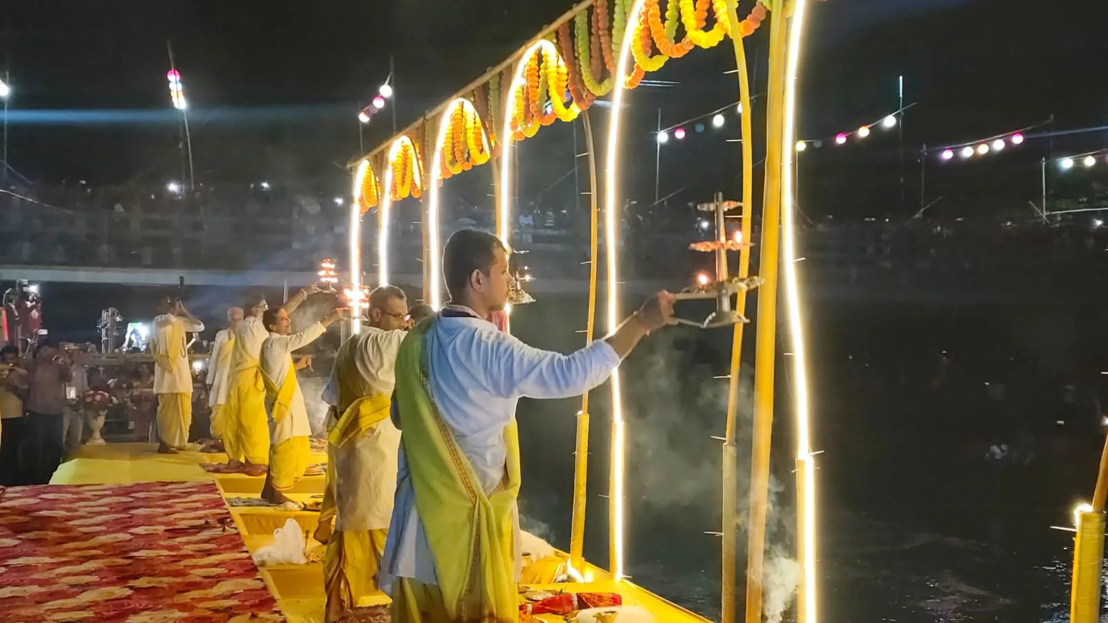 ডিমা নদীর ঘাটে গঙ্গা আরতি, পুজোর সূচনা বেলতলা স্বামী বিবেকানন্দ ক্লাবের