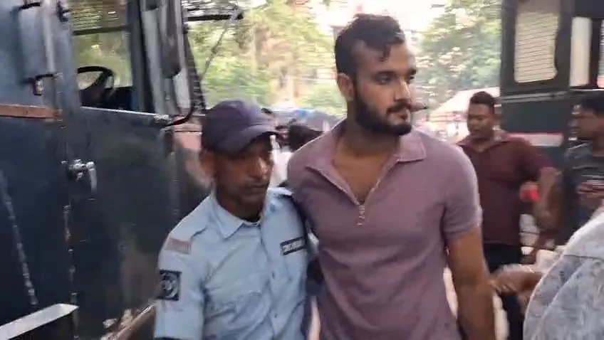 স্নেহা চক্রবর্তীর মৃত্যু নিয়ে তদন্তের নয়া মোড়! সিট গঠন করলো জেলা পুলিশ, বাজেয়াপ্ত দুটি মোবাইল ও bmw গাড়ি