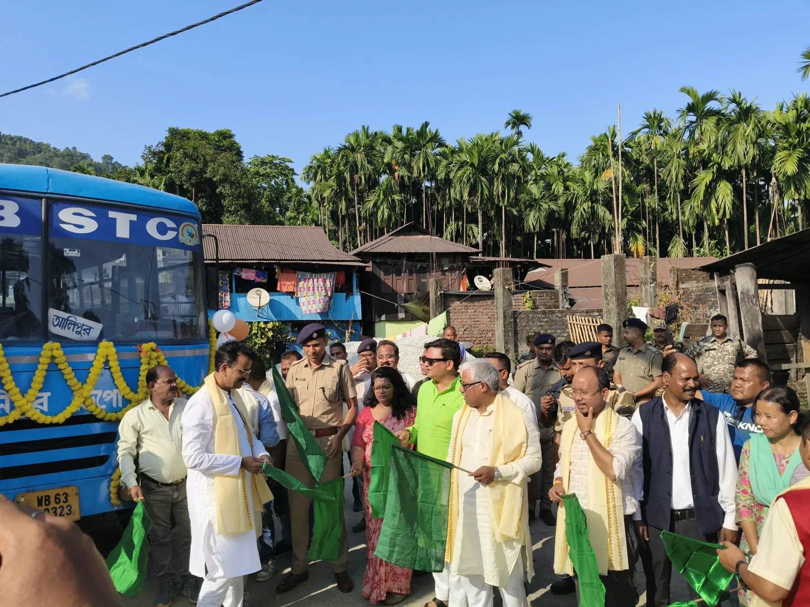 দীর্ঘ প্রতীক্ষার অবসান! টোটোপাড়া–আলিপুরদুয়ার রুটে ফিরল উত্তরবঙ্গ রাষ্ট্রীয় পরিবহণ সংস্থার বাস