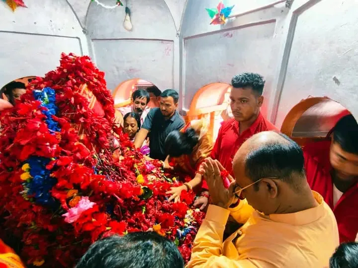 জয়দত্ত সওদাগরের স্মৃতি ও পৌরাণিক রীতি মেনে তারাপীঠে মা তারার আবির্ভাব মহোৎসব