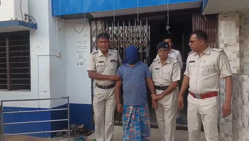 আটক করা বাংলাদেশী যুবক
