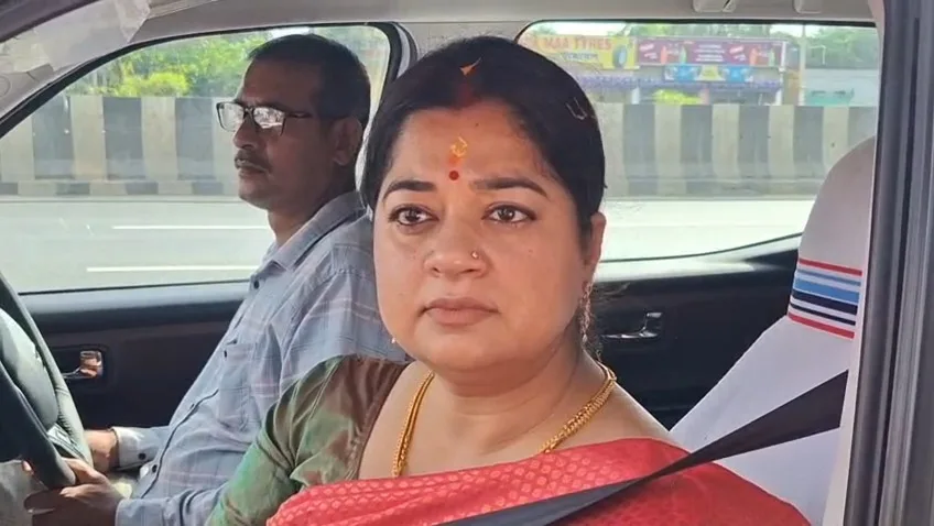 মন্ত্রী মৌমিতা বিশ্বাস মিশ্র