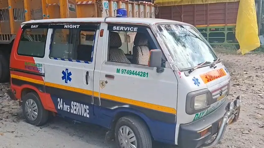 ট্রাক্টরের চাপায় মৃত্যু ১৭ বছরের যুবকের, বালি পাচার ঘিরে সন্দেহ