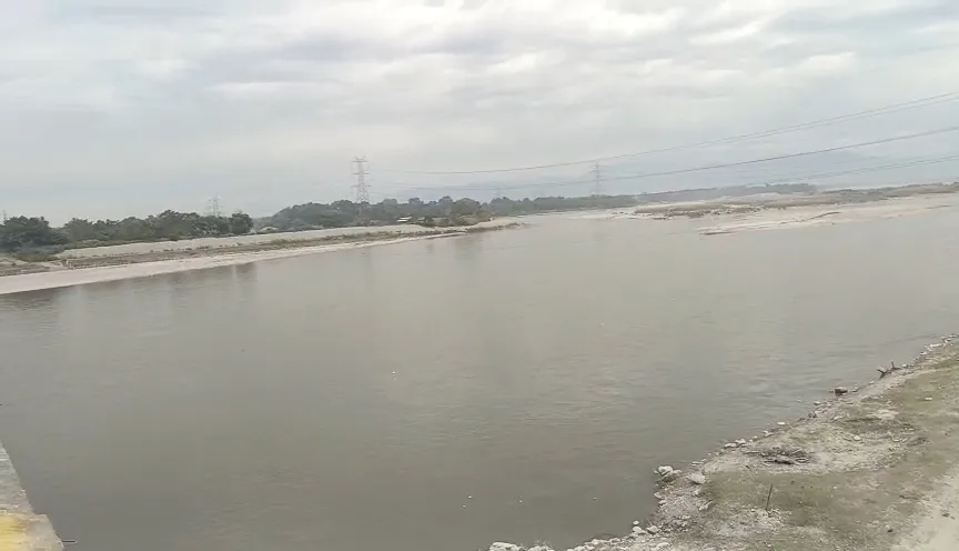 সংকোশ নদীতে বাড়ছে জলস্তর